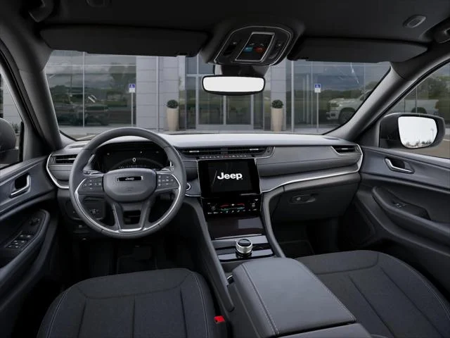 New 2026 Diamond Black Crystal Pearl-Coat Exterior Paint Jeep Laredo image 86