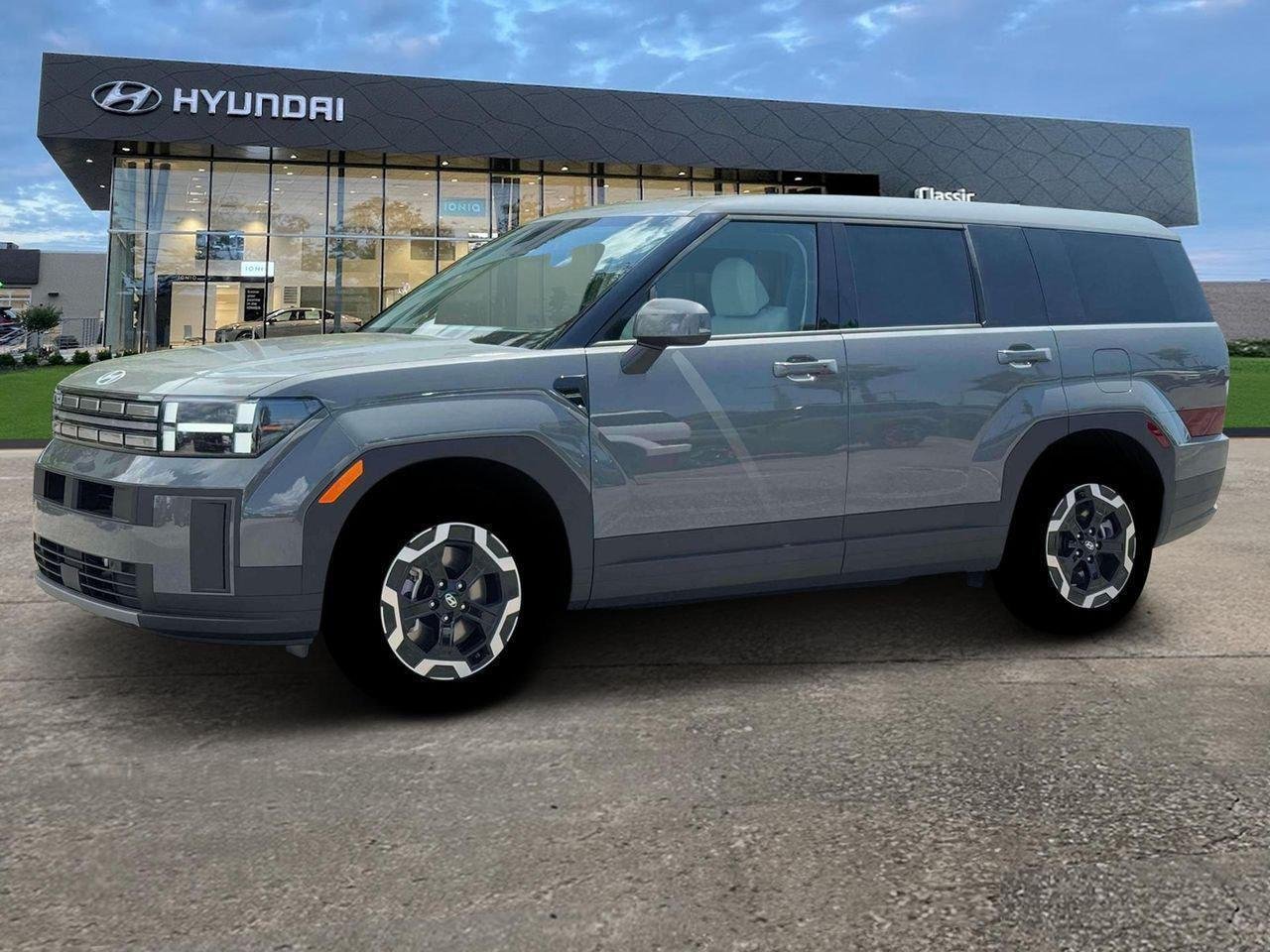 New 2026 Hampton Gray Hyundai SE image 2
