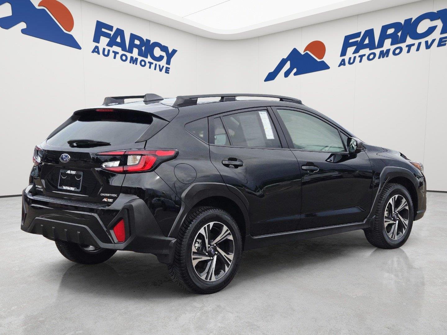 Used 2025 Crystal Black Silica Subaru Premium image 5