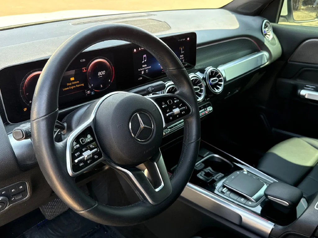 Used 2021 White Mercedes-Benz GLB 250 image 16