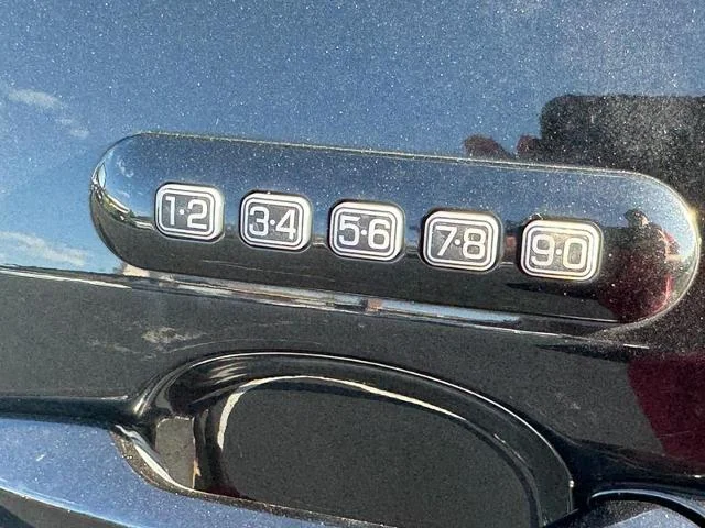 Used 2013  Ford  image 15