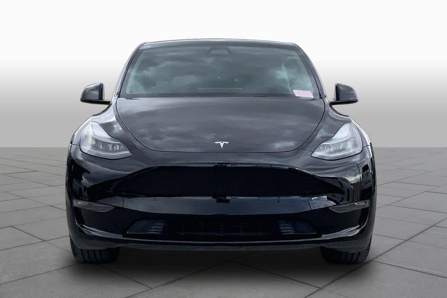 Used 2024 Stealth Grey Tesla Long Range image 3