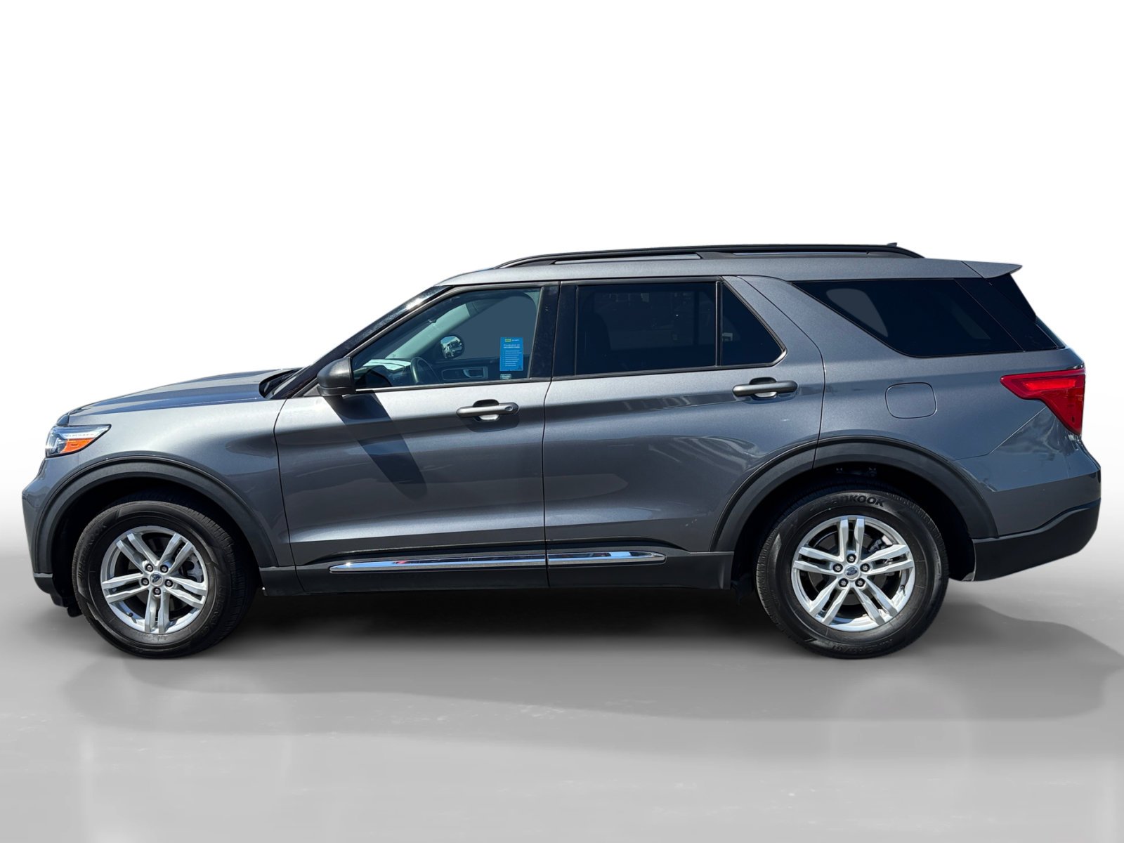 Used 2022 Gray Metallic Ford XLT image 2