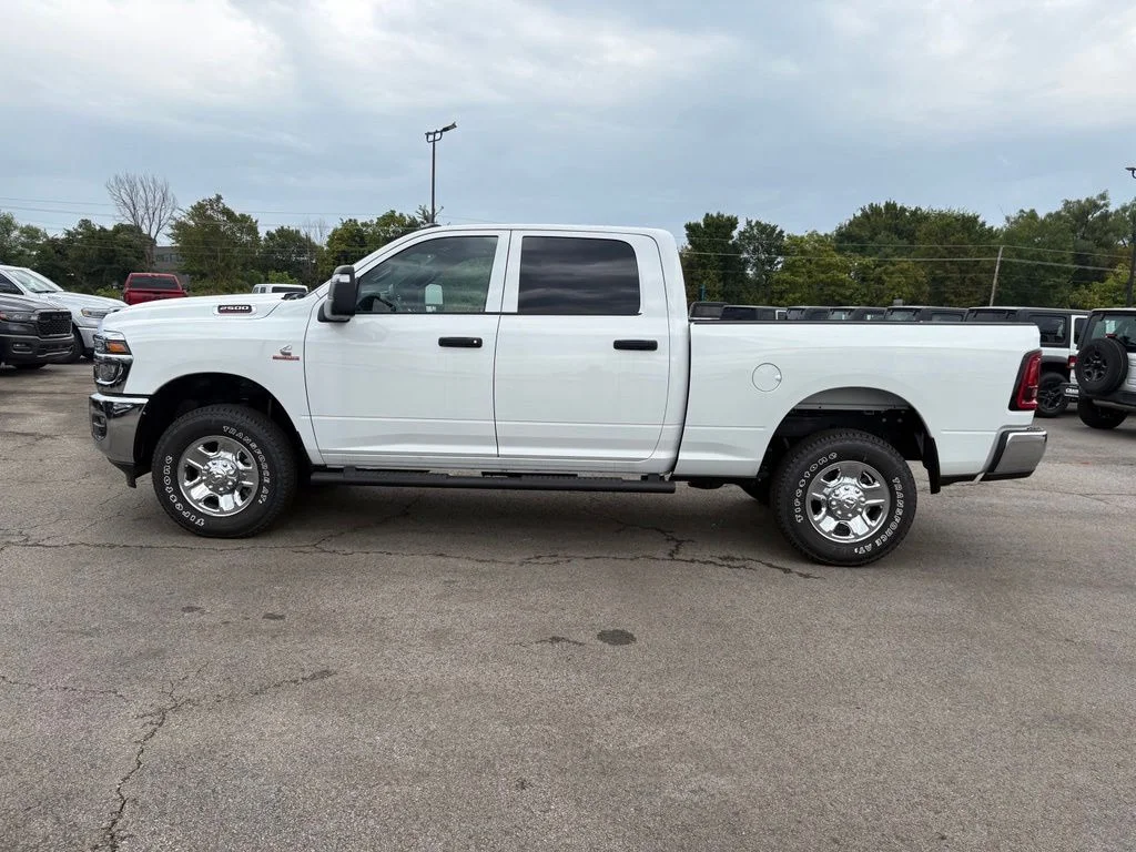 New 2025 Bright White Clear-Coat Exterior Paint RAM Tradesman image 4