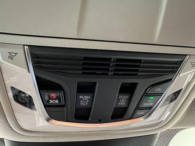 New 2026 Majestic Black Pearl Acura Advance Package image 18
