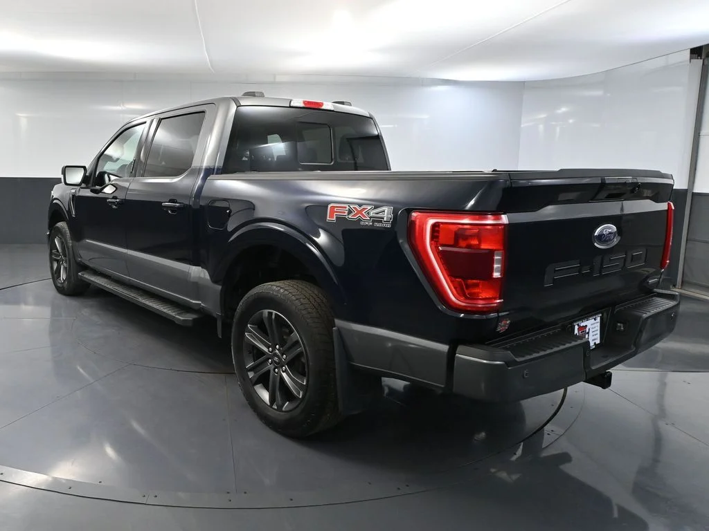 Used 2023 Blue Ford XLT image 9