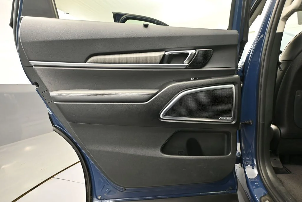 Used 2023 Blue Kia SX-Prestige image 31