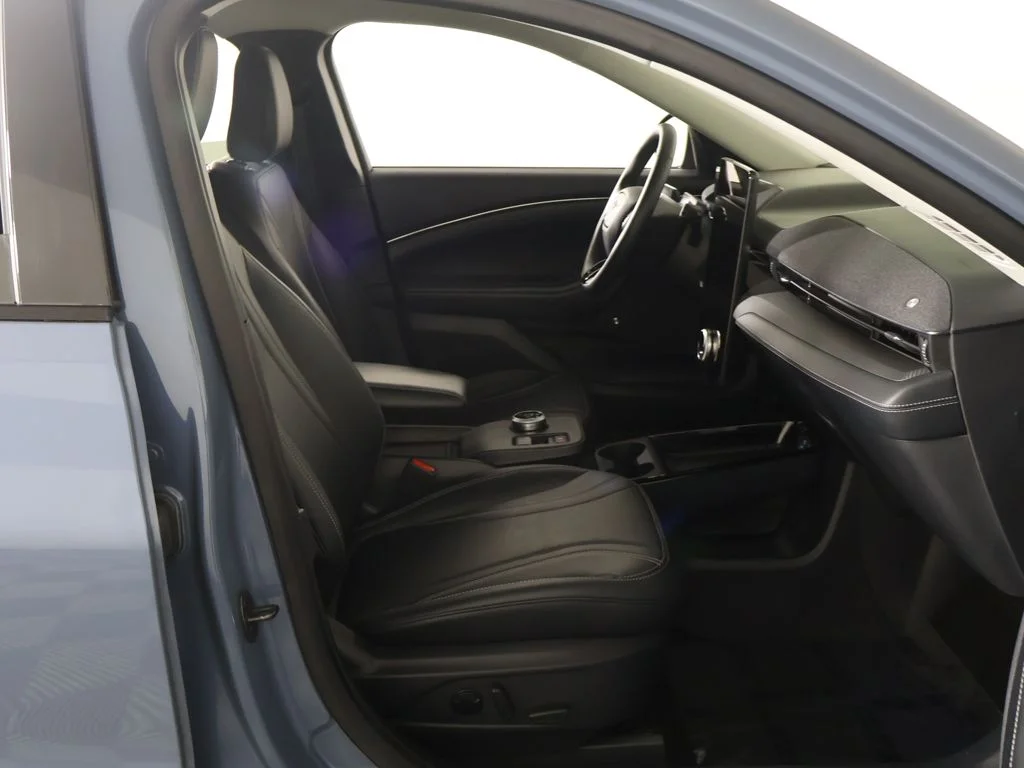 Used 2023 Blue Ford Premium image 30