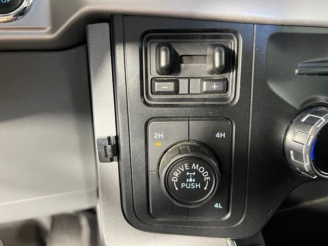 2023 Ford F-150 XLT - Photo 29