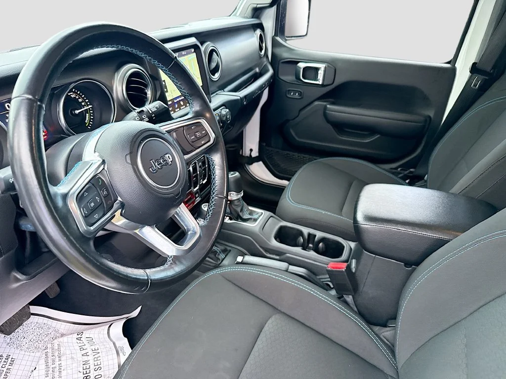 Used 2022 White Jeep Unlimited Rubicon 4xe image 26