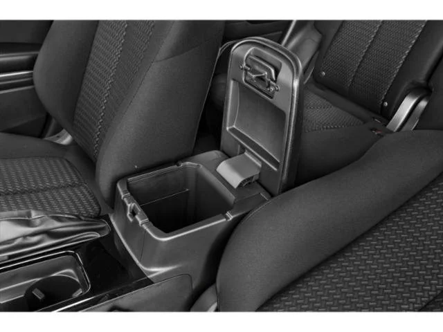 Used 2022  Mitsubishi ES image 14