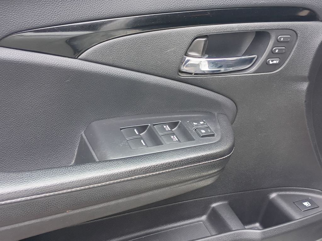 Used 2017  Honda RTL-E image 16
