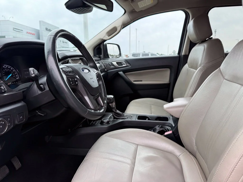 Used 2020 Gray Ford Lariat image 4