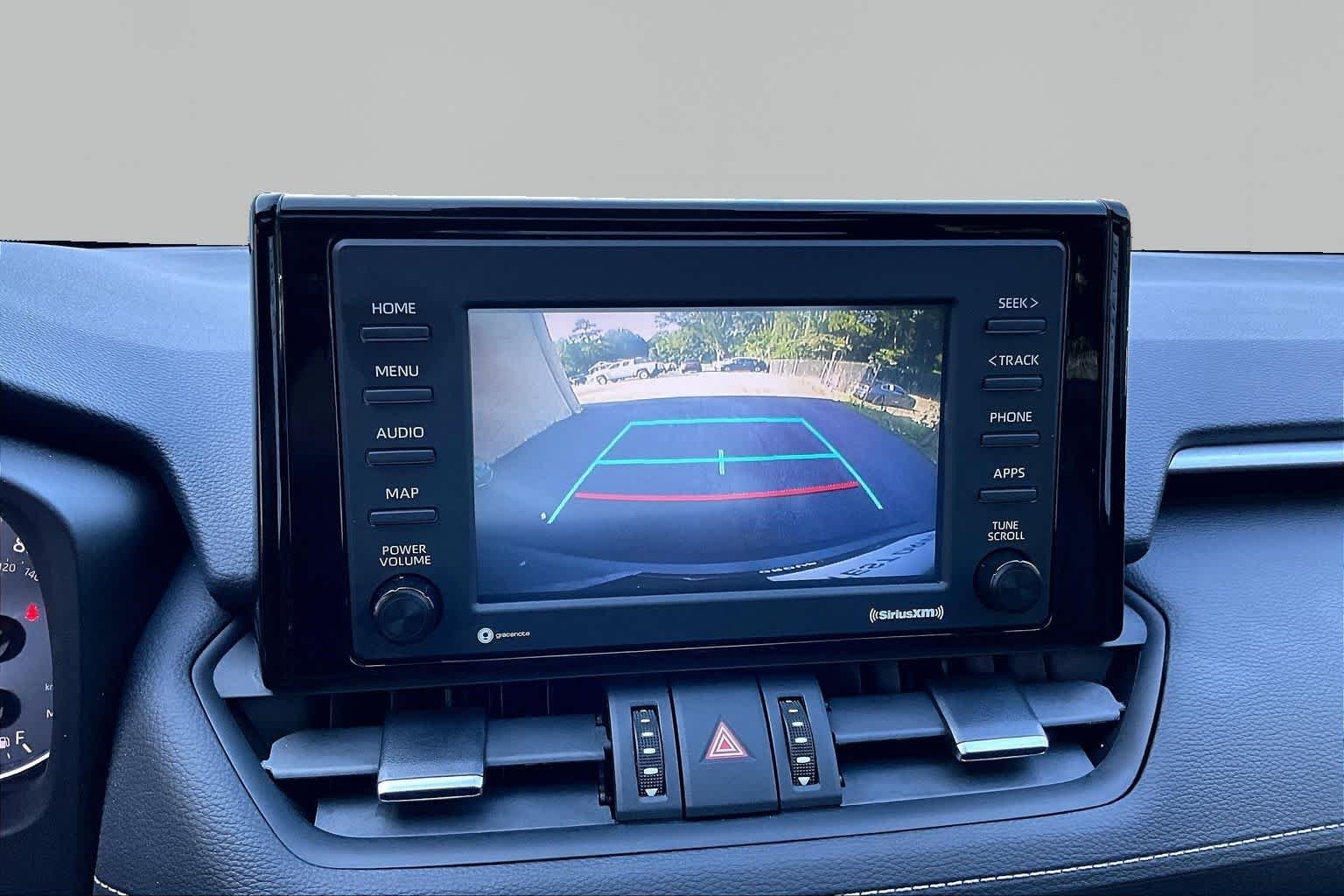 Used 2021 Lunar Rock Toyota XLE Premium image 27
