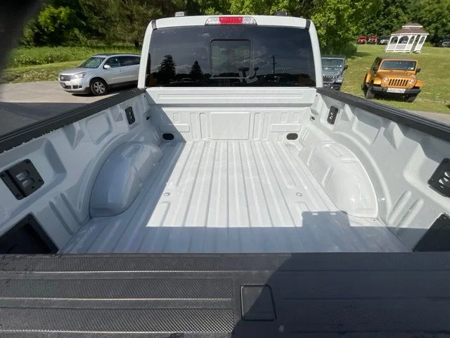 New 2026 Avalanche Ford XLT image 29
