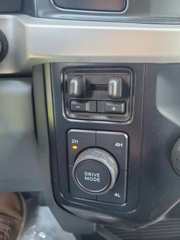 2025 Ford F-450 Super Duty Chassis Cab XL - Photo 23