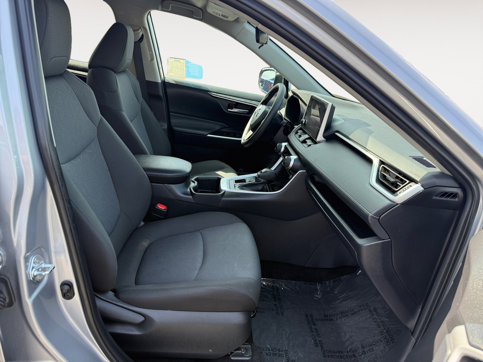 Used 2025 Silver Sky Metallic Toyota XLE image 19