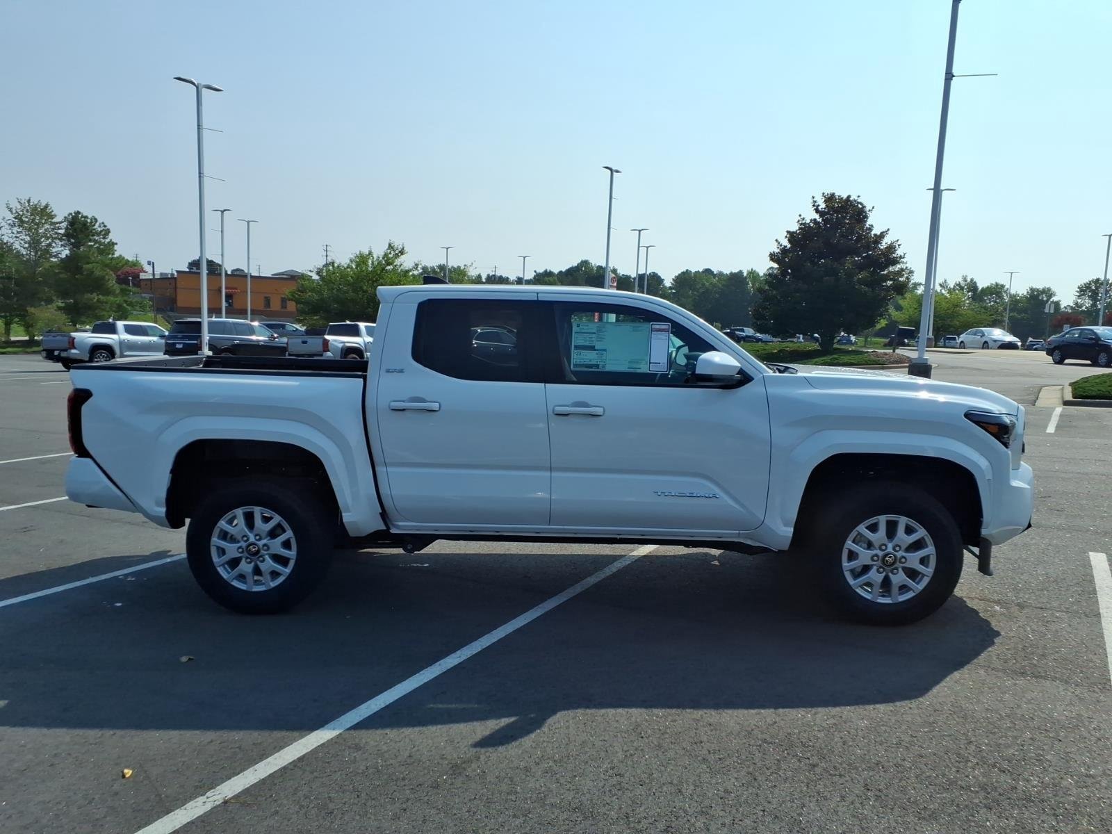 New 2026 Ice Cap Toyota SR5 image 10