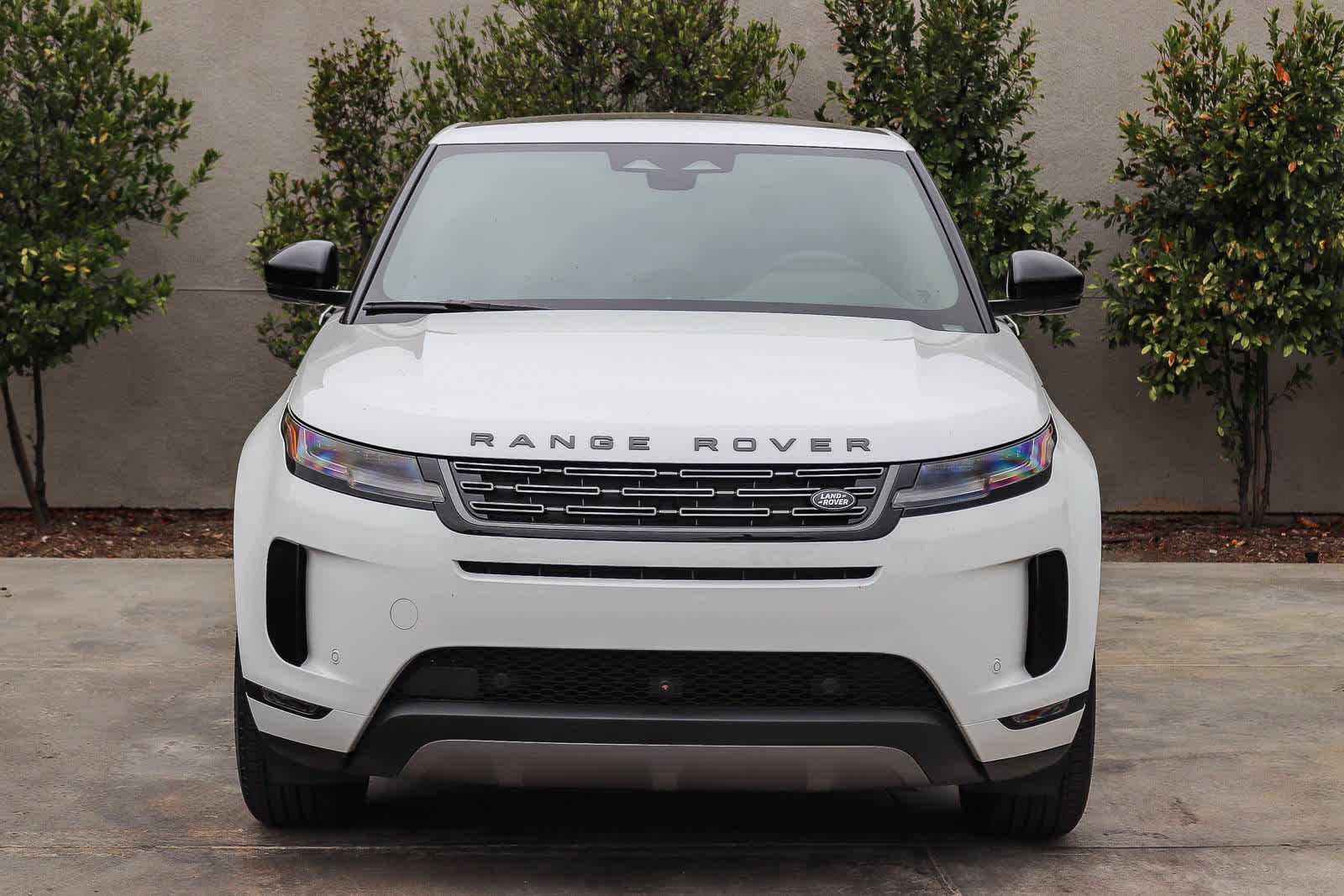 New 2026 Fuji White Land Rover Core S image 2
