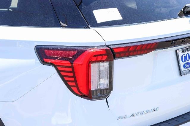 New 2026 Star White Metallic Tri-Coat Ford Platinum™ image 35