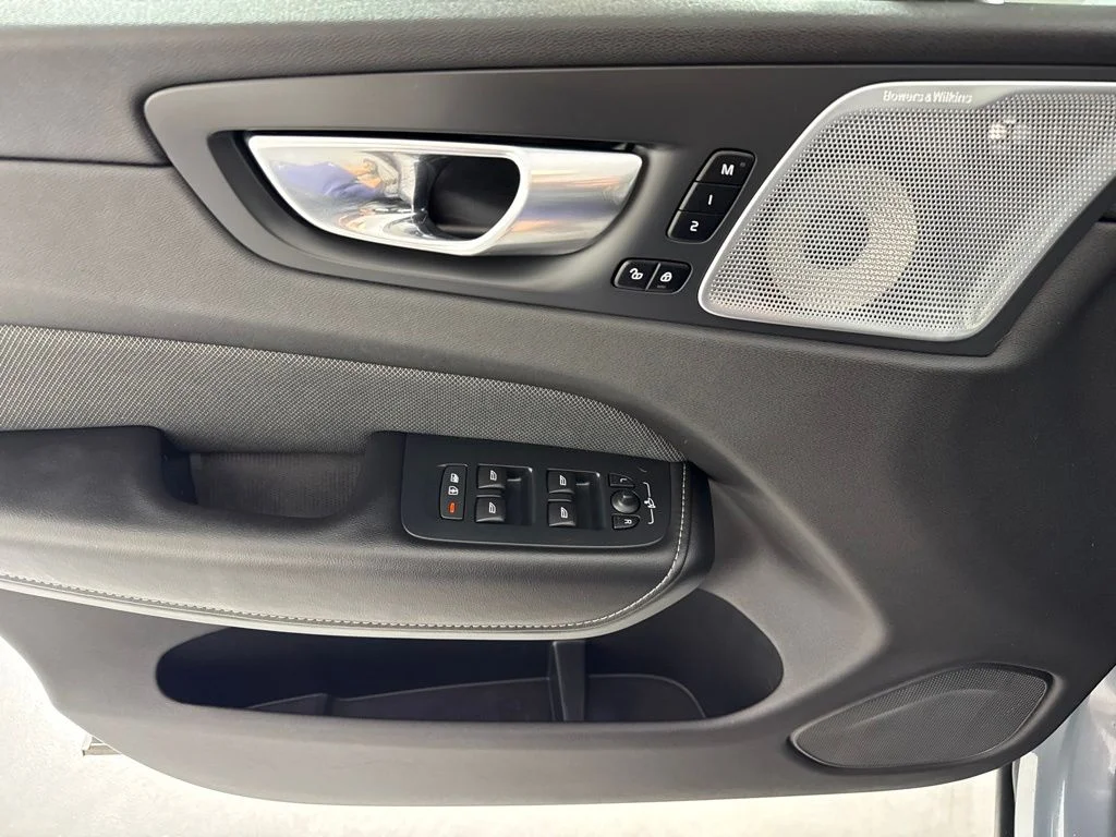 Used 2022 Gray Metallic Volvo polestar-engineered image 27