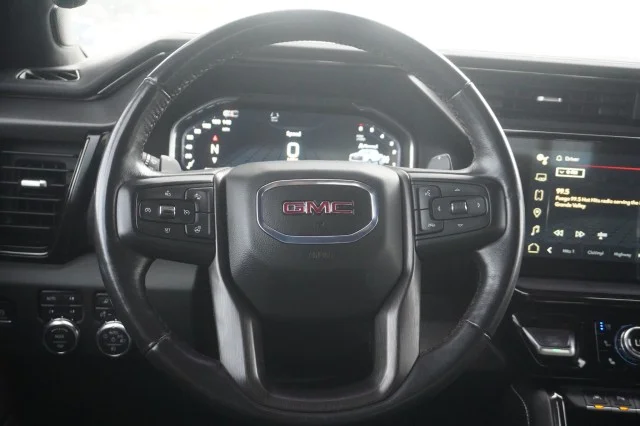Used 2024 WHITE GMC AT4X image 25
