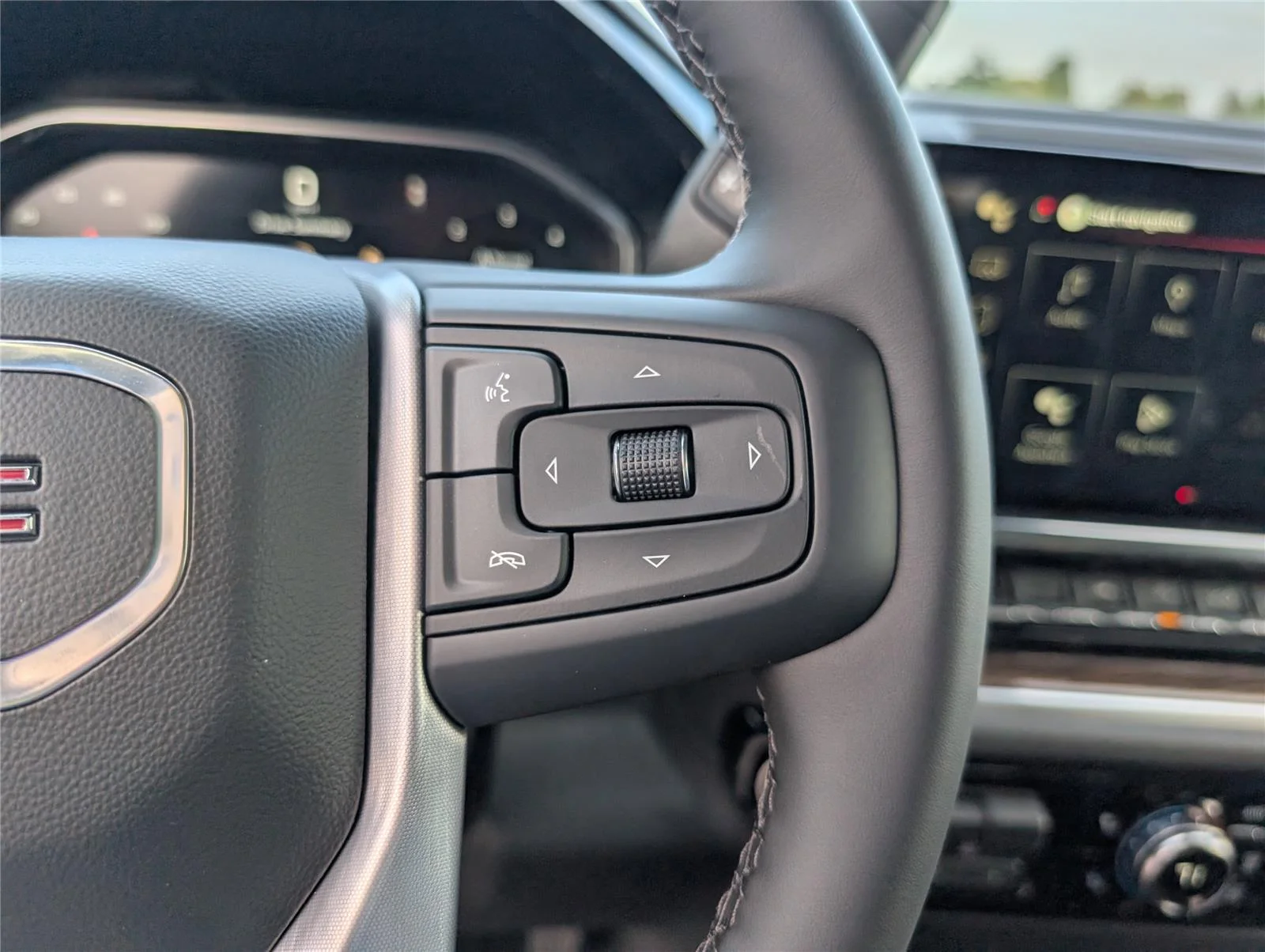 New 2026 Onyx Black GMC Elevation image 35