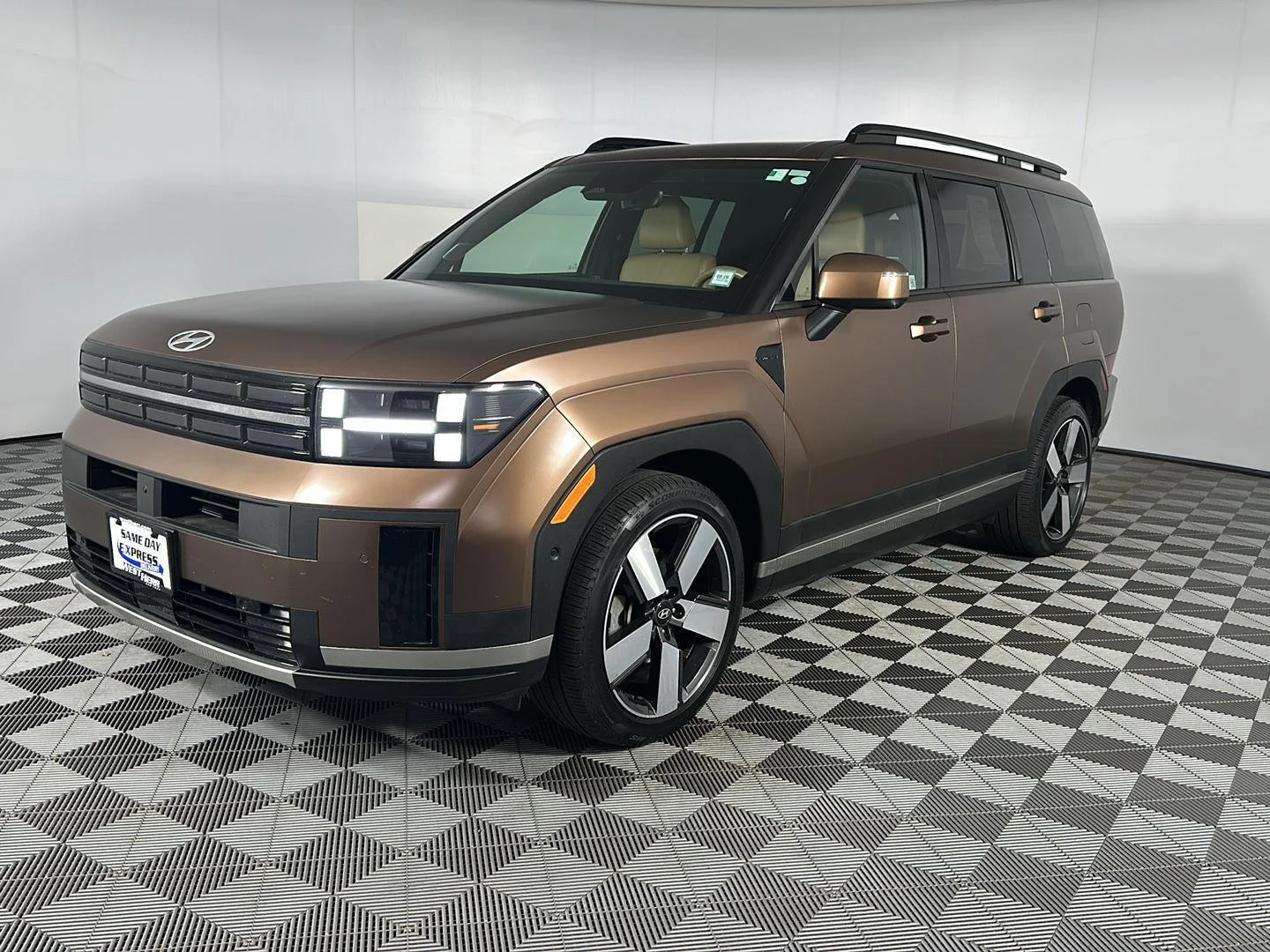 Used 2024 Earthy Brass Matte Hyundai Limited image 3