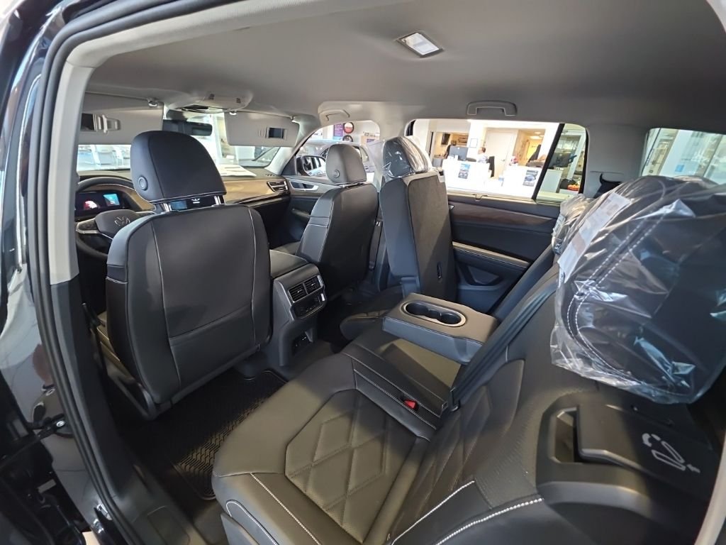 2026 Volkswagen Atlas SE w/Tech - Photo 28