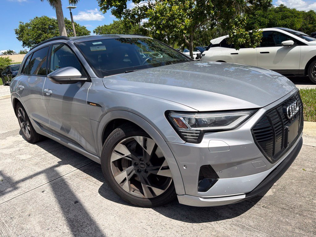 2022 Audi e-tron