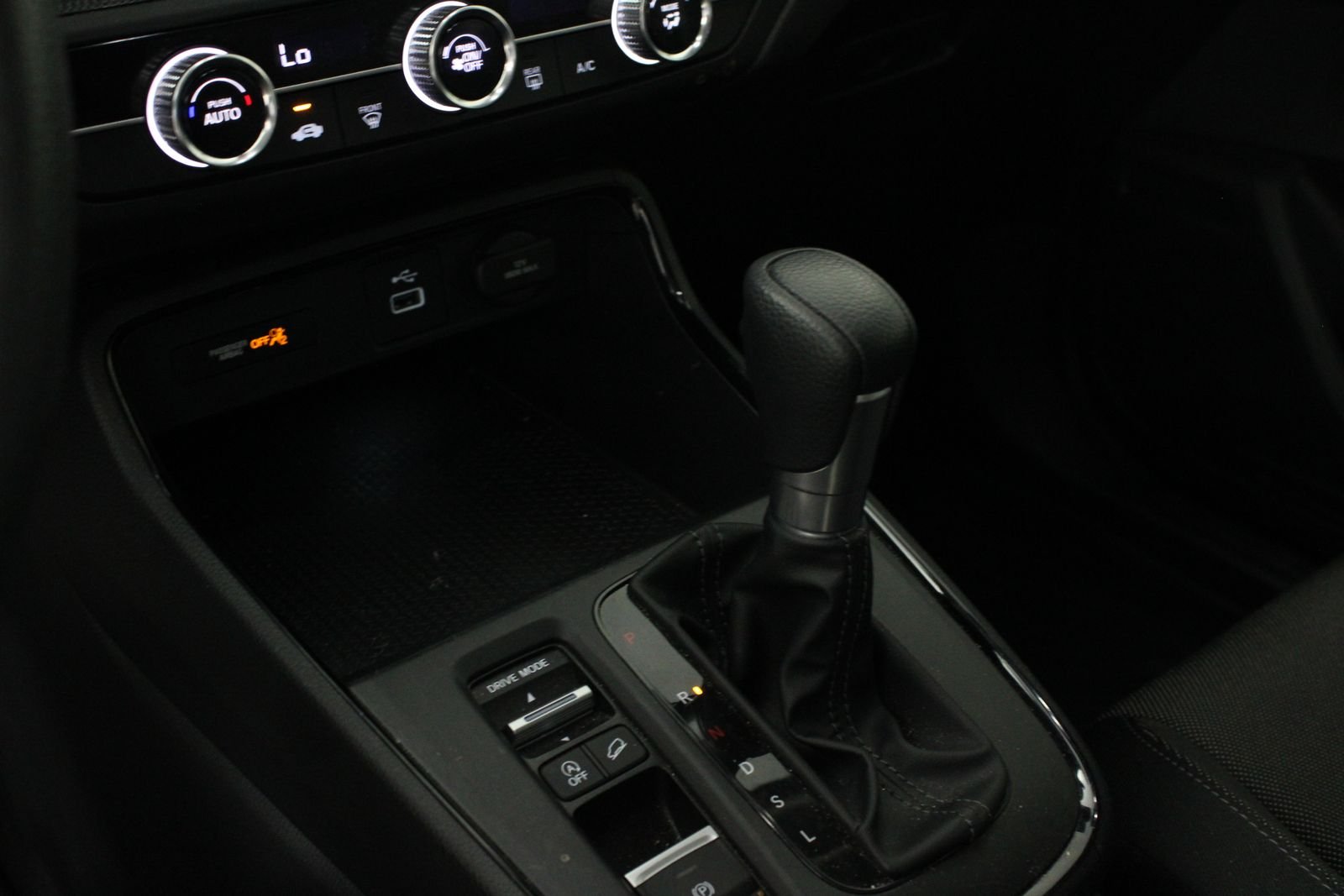 Used 2024  Honda LX image 18