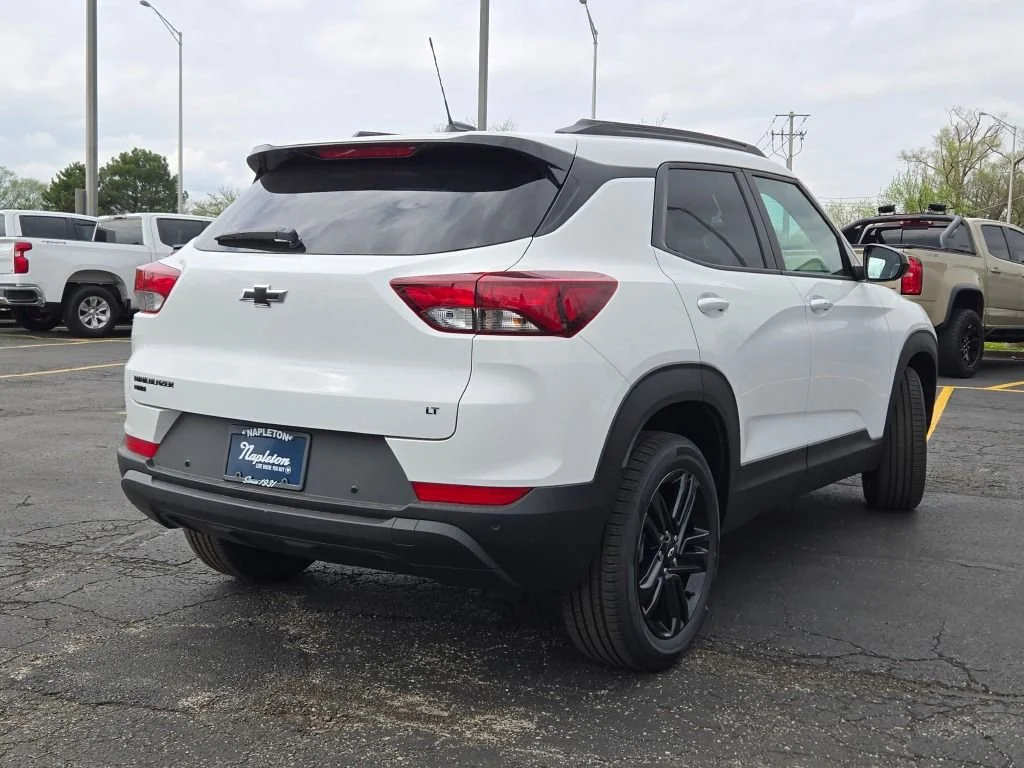 New 2026 Summit White Chevrolet LT image 13