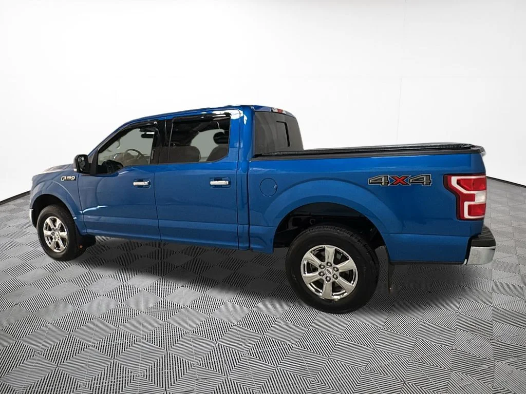 Used 2019 Blue Metallic Ford XLT image 12