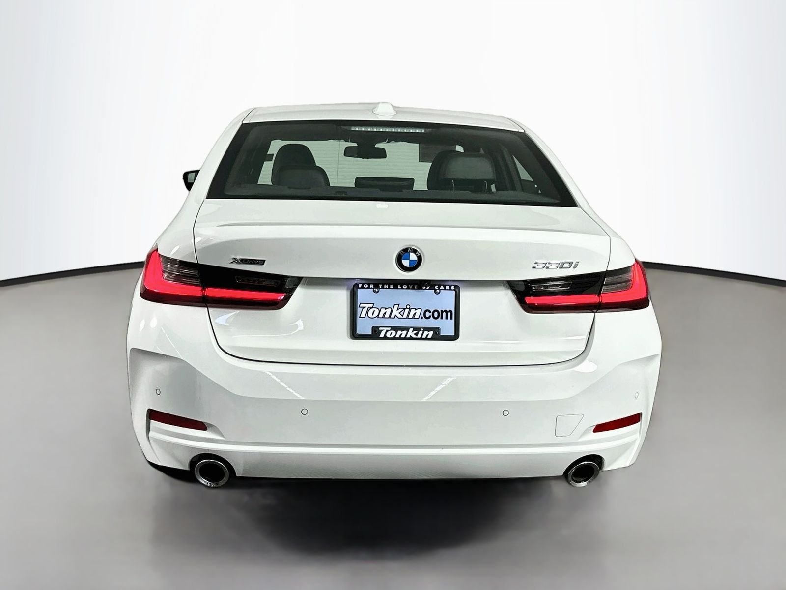 Used 2024 Alpine White BMW 330i xDrive image 7