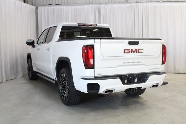Used 2024 White GMC Denali image 24