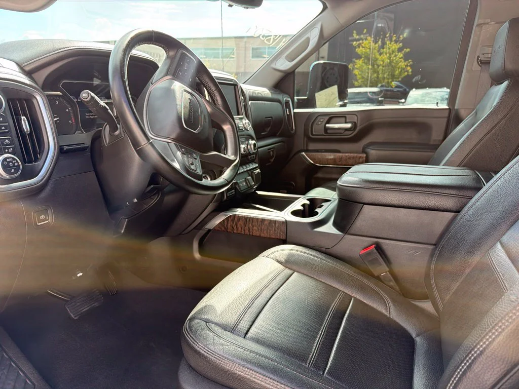 Used 2023 Onyx Black GMC Denali image 26