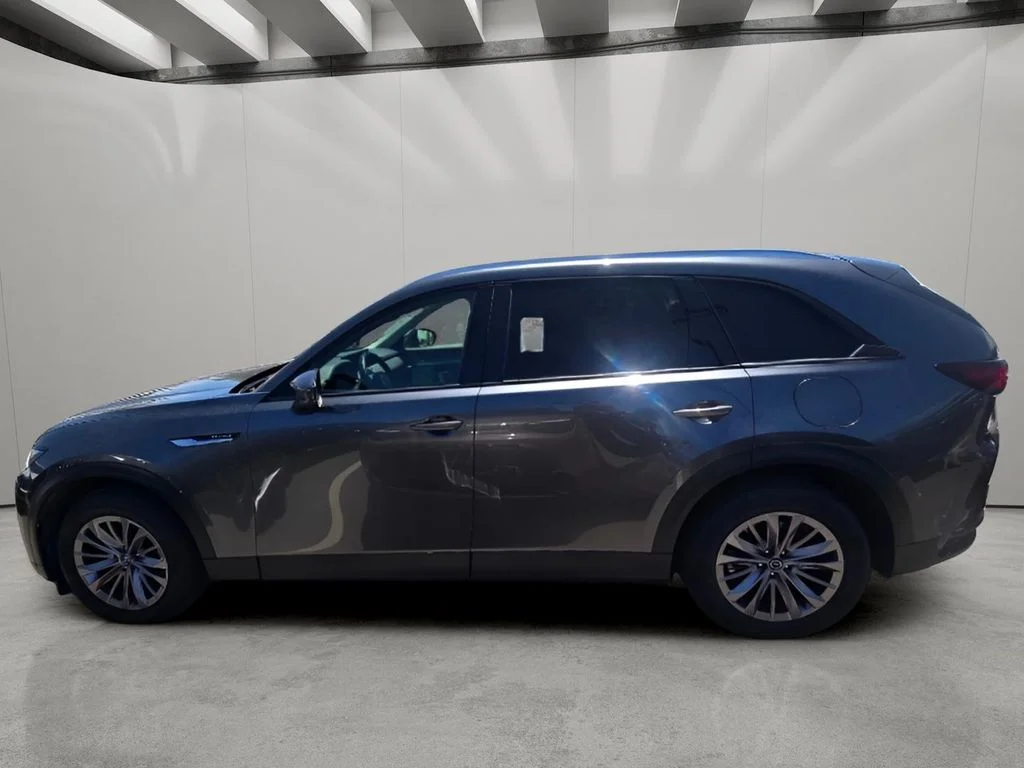 Used 2025 Machine Gray Metallic Mazda Preferred Package image 3