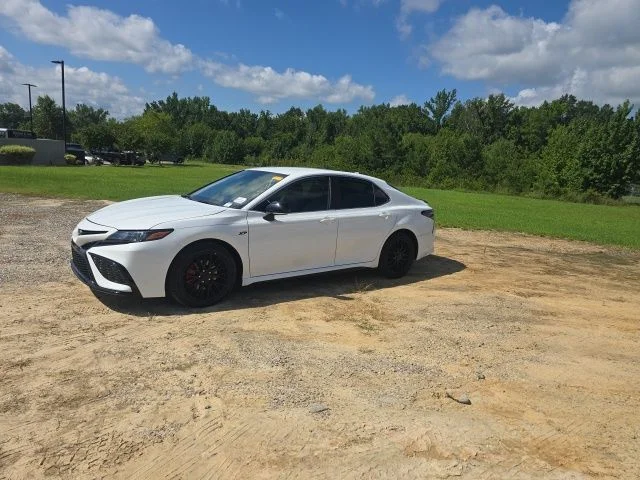 Used 2023 White Toyota SE image 3
