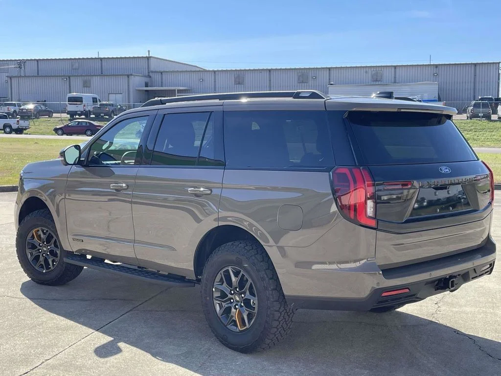 New 2026 Marsh Gray Ford Tremor® image 5