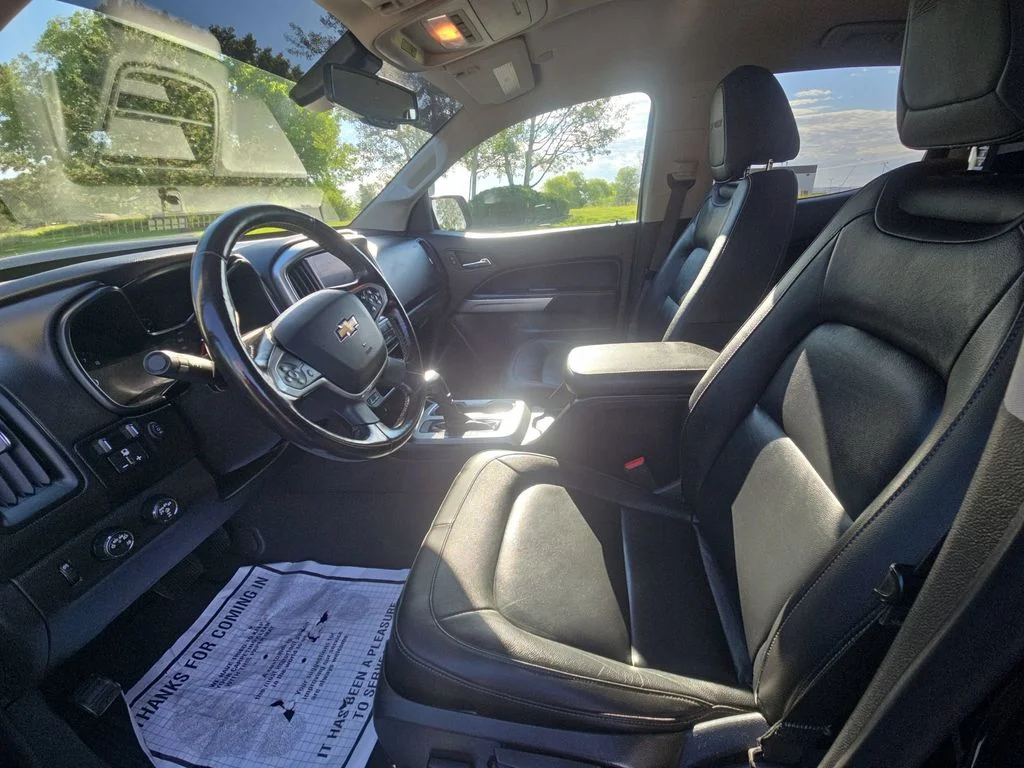 Used 2019 Black Chevrolet ZR2 image 23