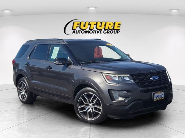 Used 2017 Gray Ford Sport image 1