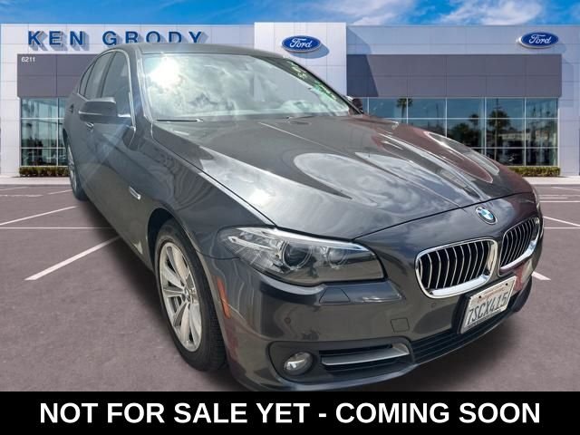 2016 BMW 5 Series 528i Sedan's photo