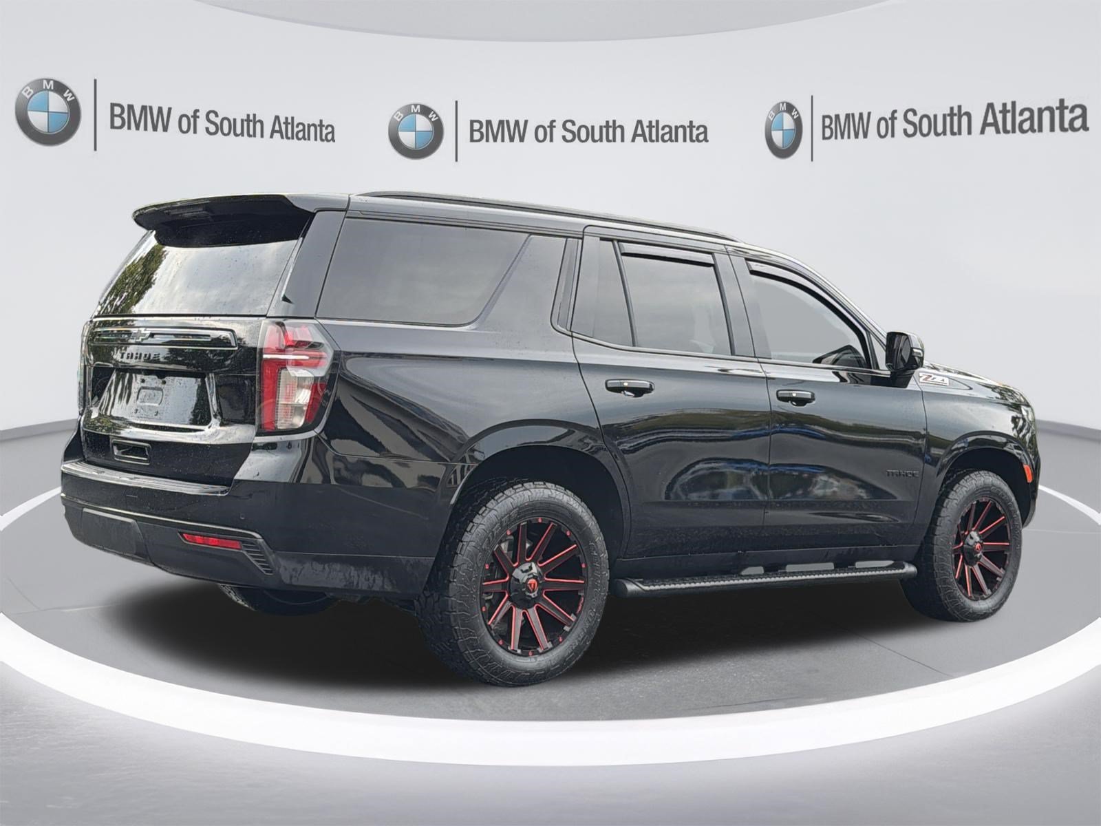 Used 2023 Black Chevrolet Z71 image 27