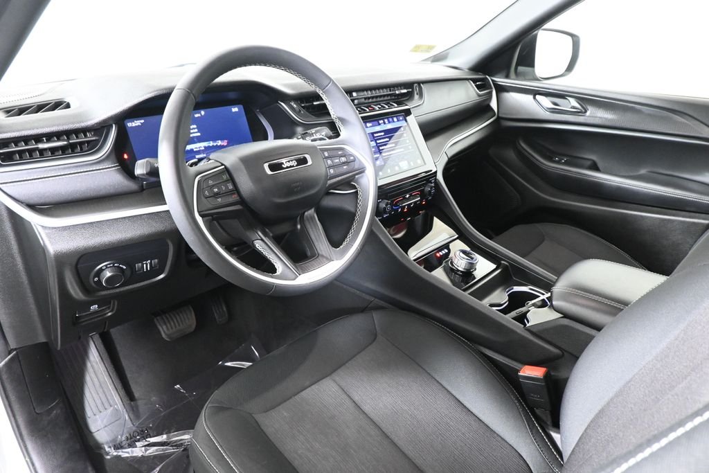 2024 Jeep Grand Cherokee L Laredo - Photo 15