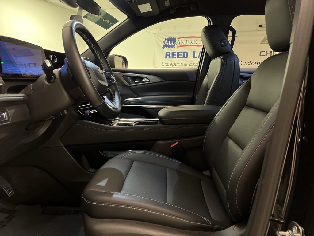 2025 Chevrolet Traverse LT - Photo 11