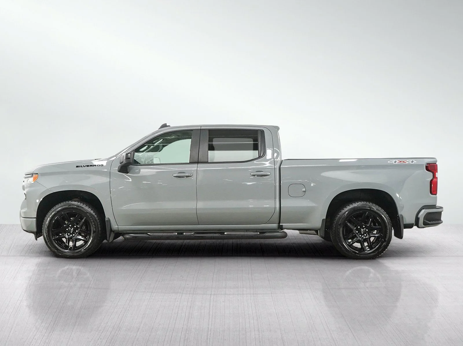 Used 2024 Chevrolet Silverado 1500 RST with VIN 1GCPDEEK0RZ207233 for sale in Roseville, Minnesota