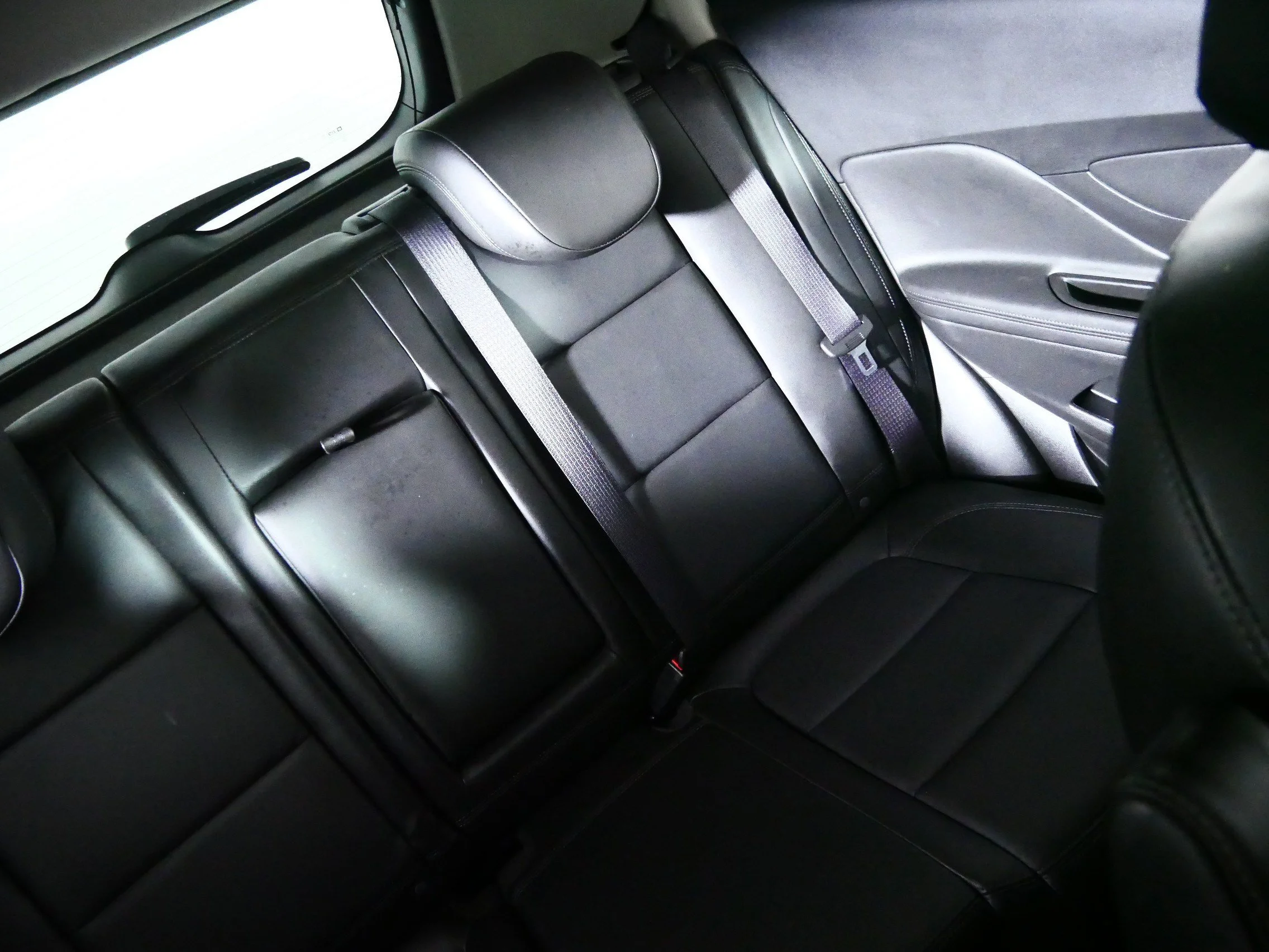 Used 2018 Ebony Twilight Metallic Buick Essence image 14