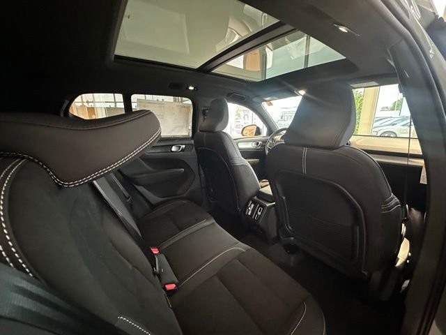 New 2026 Gray Volvo B5 Ultra Black Edition image 11