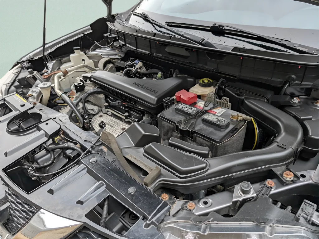 Used 2016 Gray Nissan SV image 41