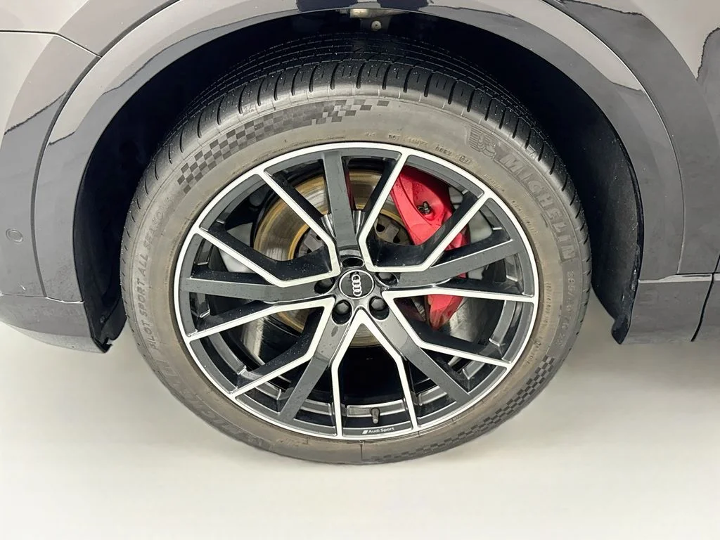 Used 2019 Black Audi 3.0T Prestige image 32